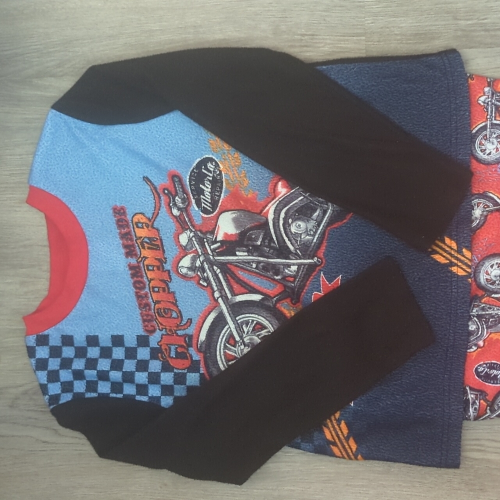 ⭐3/$10⭐Boys PJ Set - Picture 2 of 3